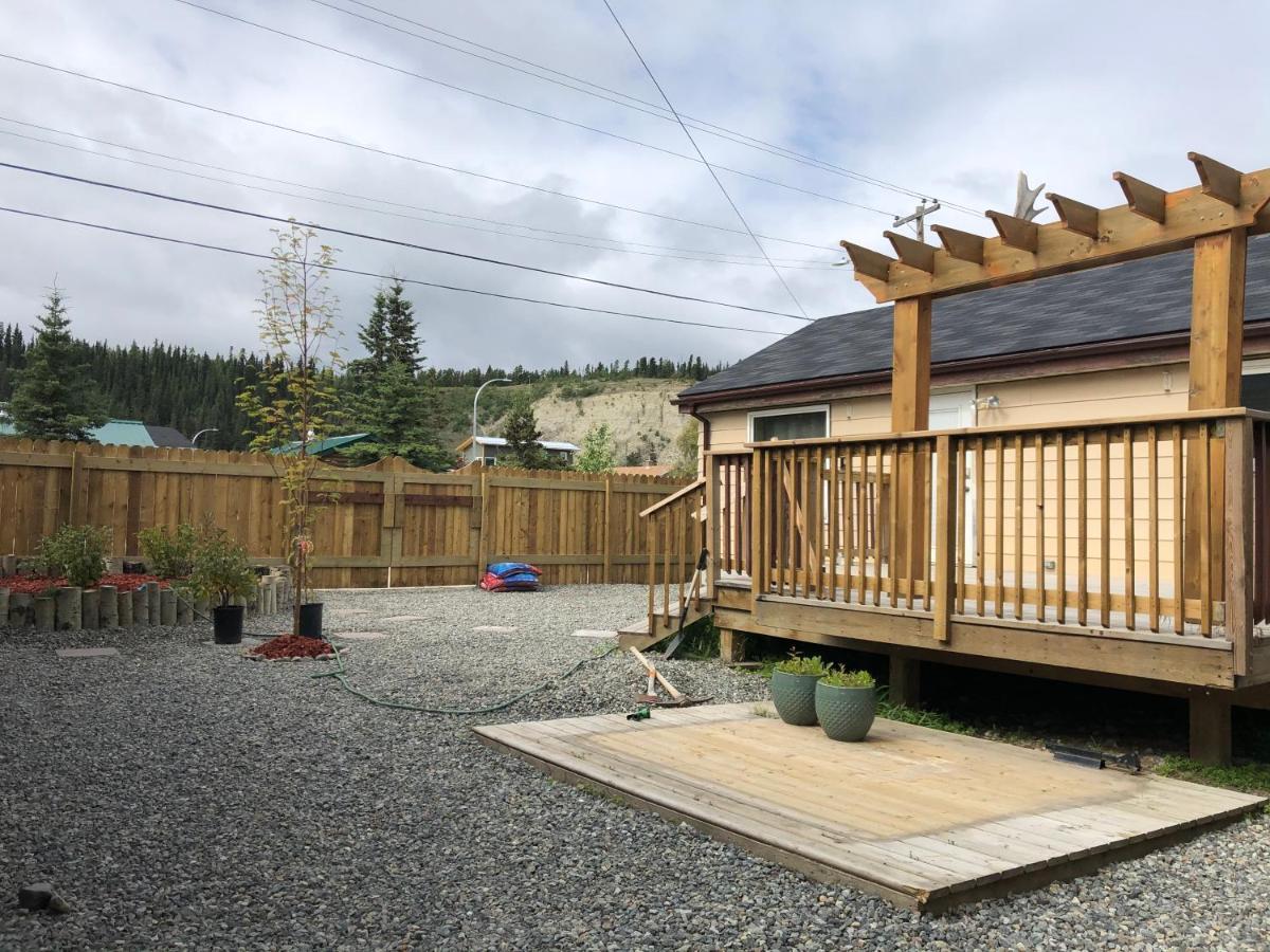 Midnight Sun Vacation Home Whitehorse Exterior foto